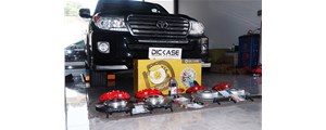 2015款豐田蘭德酷路澤，剎車(chē)升級(jí)前六后四套裝安裝過(guò)程